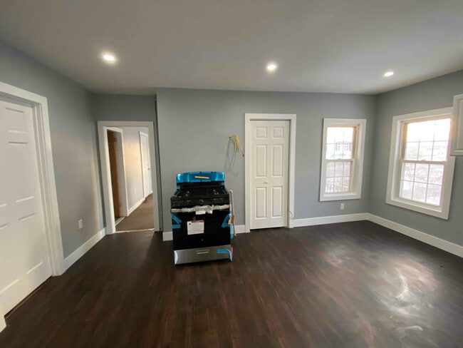 Photo - 102 Endicott St Unit 1