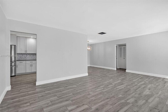 Photo - 7613 NW 67th Ave