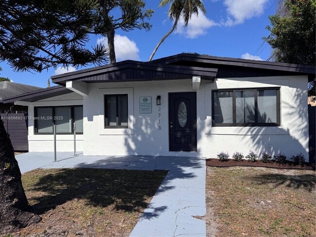 Building Photo - 2713 NW 6th Ct Rental