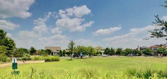 Photo - 4016 Pinckney St