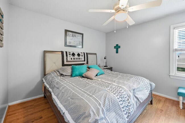 Photo - 409 Airle Pl