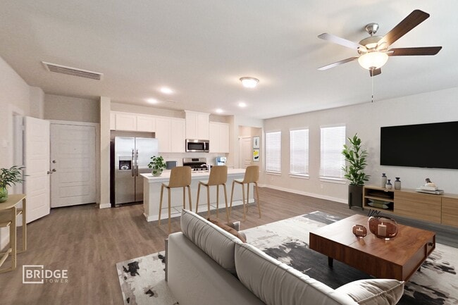 Photo - 318 Huisache St