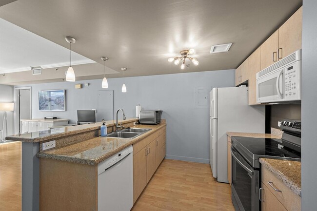 Photo - 425 W Beech St Unit 854