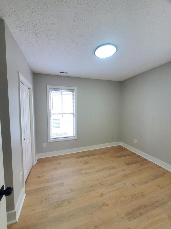 Photo - 33 S Cypress Ave