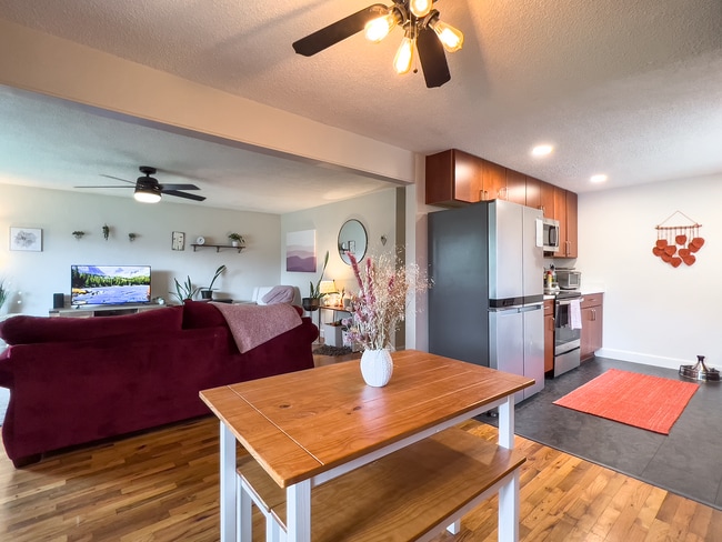 Photo - Charming and Cared for 3 bedroom, 1 bath home in the Brentwood-Darlington Neighborhood.