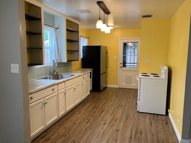 Photo - 1826 Uccello Ave