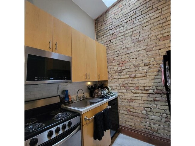 Photo - 326 E 18th St Unit 3265