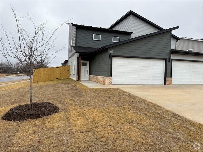 Building Photo - 1608 SW Poigai Wy Rental