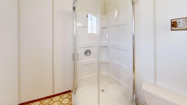 Photo - 472 E Roosevelt St