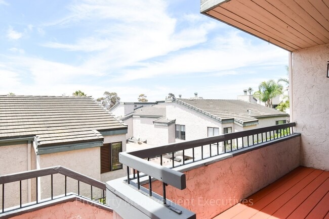 Photo - Renovated 2 Bedroom, 2.5 Bath Townhome