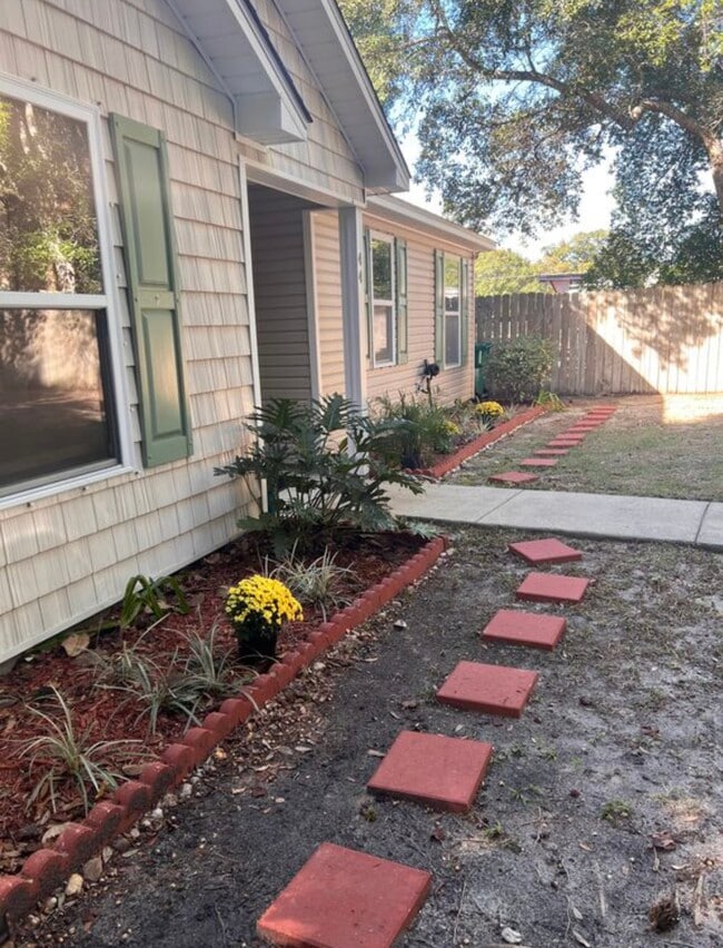 Photo - 44 Wildwood St