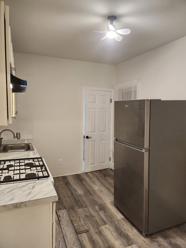 Photo - 46 Webster Pl Unit 1