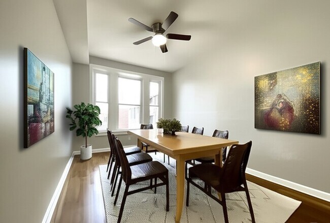 906 Montrose 3 bed - 900 W Montrose Ave