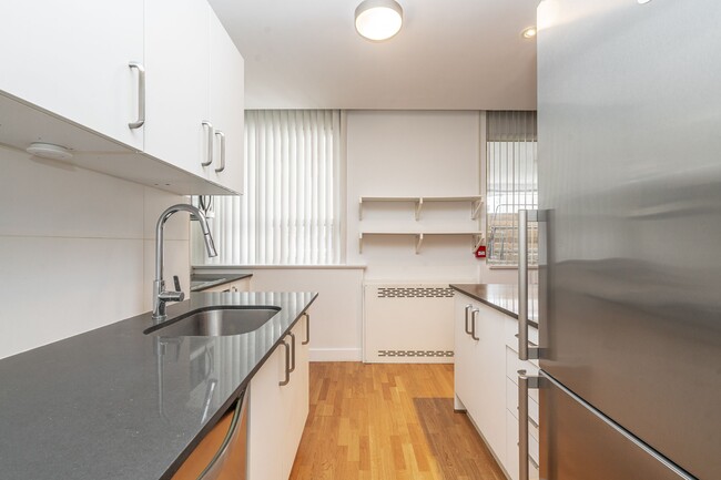 Building Photo - 95 Jameson Ave Unit 103