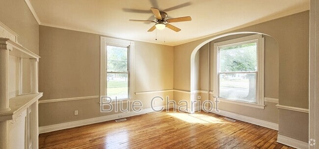 Building Photo - 303 Broad St W Rental