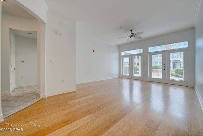 Photo - "Spacious 2-Bed Condo with 2.5 Baths on Fr... Unidad 5101 R