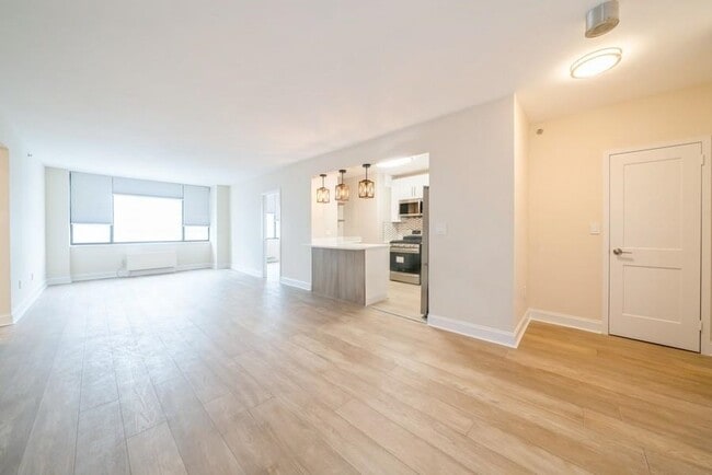 Photo - 45 River Dr S Unidad 1506