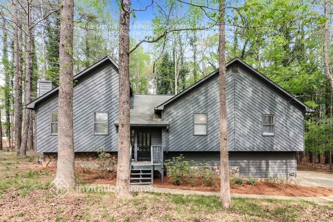 Building Photo - 813 Emerald Falls