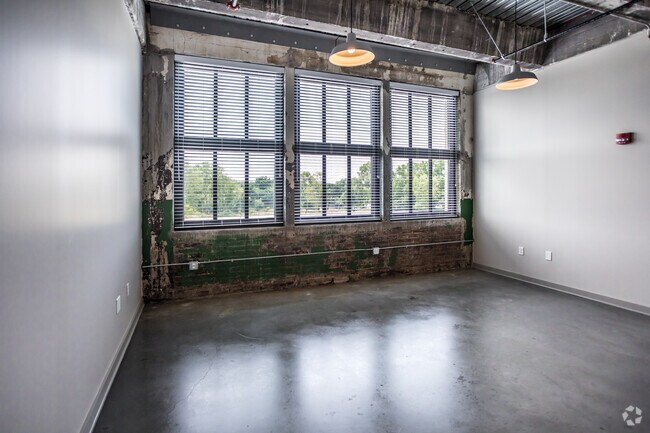 1 BR, 1 BA - 773FT - Conwood Flats Apartment Homes