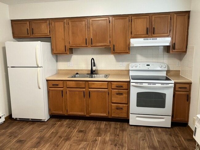 Photo - 2 Bedroom Townhome, Quiet Neighborhood! Unit 1200-A Bunker Hill