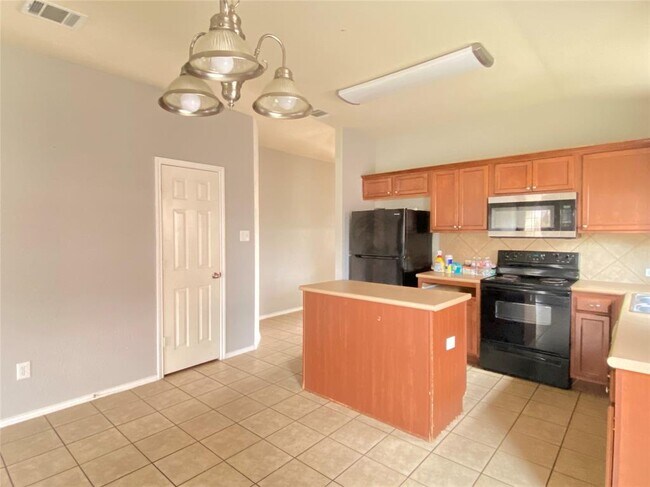 Photo - 321 Altamont St