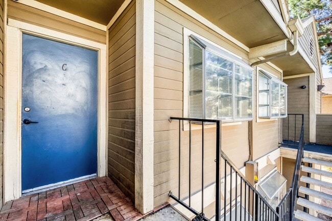 Photo - Spacious Upstairs 2-Bedroom, 1-Bath with Fireplace – Move-In Ready