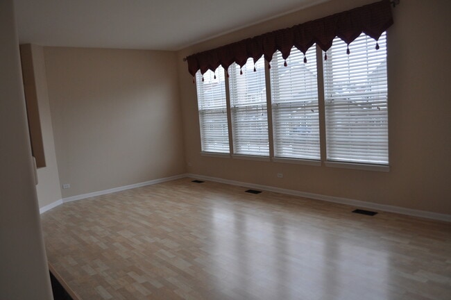 Photo - 452 Amherst St