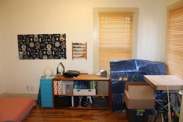 Photo - 1420 W 10th St