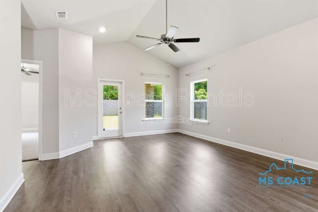 Photo - 5723 Overland Dr
