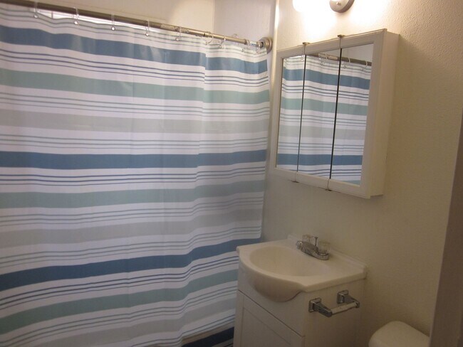 Photo - 106 S Palo Duro St Unit B