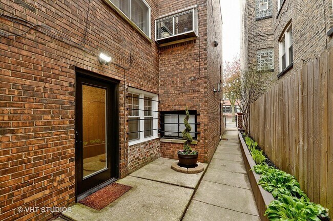 Building Photo - 2235 N Clifton Ave Rental