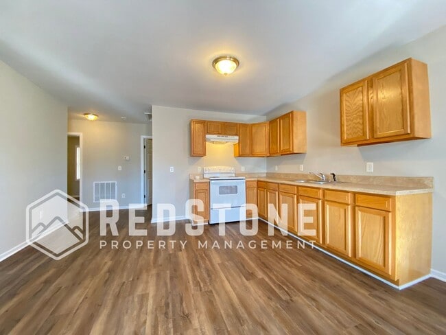 Photo - 1104 Chandler Ave