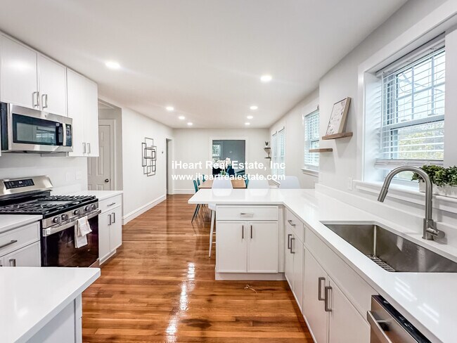 Photo - 65-67 Saint James Cir. Unit 2