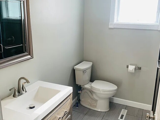 Photo - 445 N Tioga St