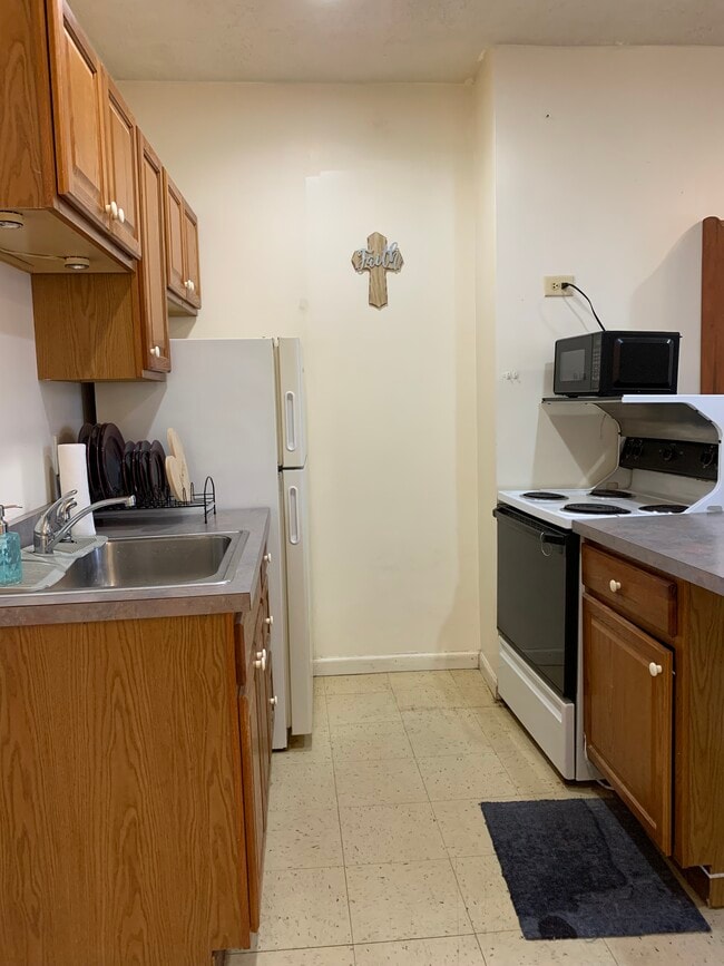 Photo - 206 Park St Unit 3