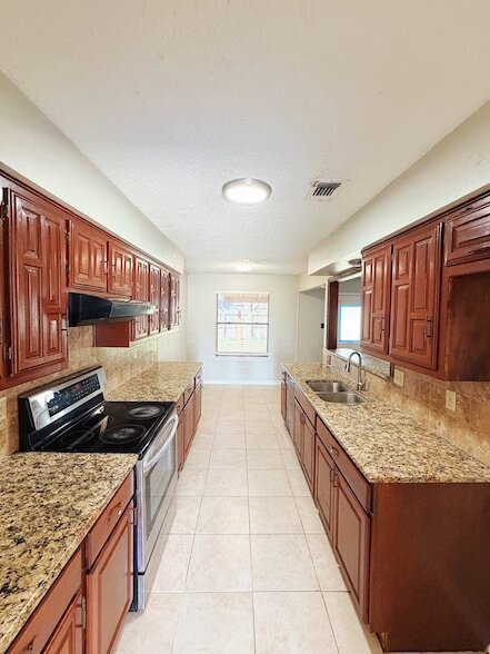 Photo - 607 Springtime Dr