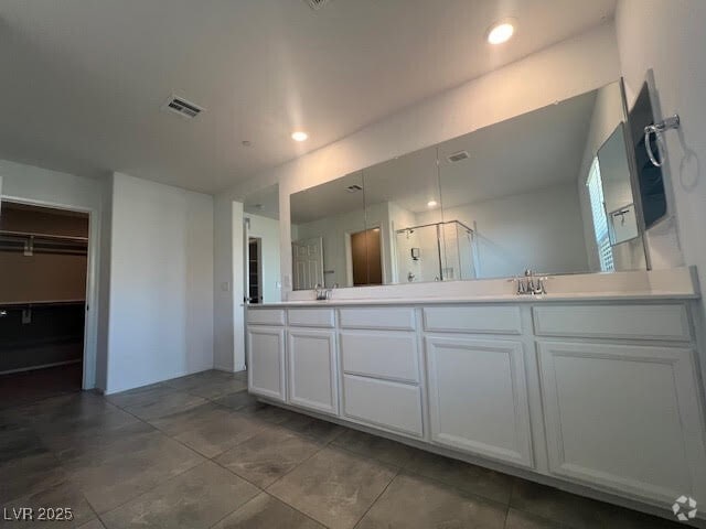 Building Photo - 6222 Mavora Lake St Rental