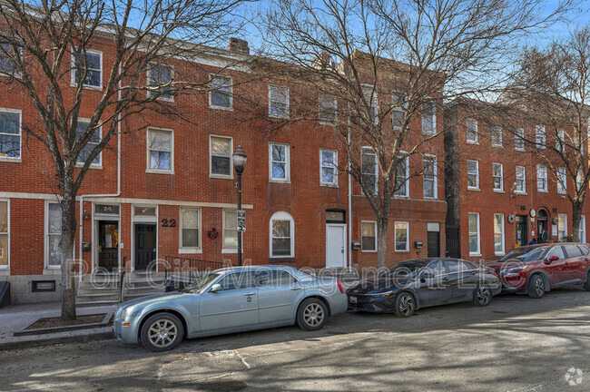 Building Photo - 20 S Broadway Unit 2 (First floor Middle) Rental