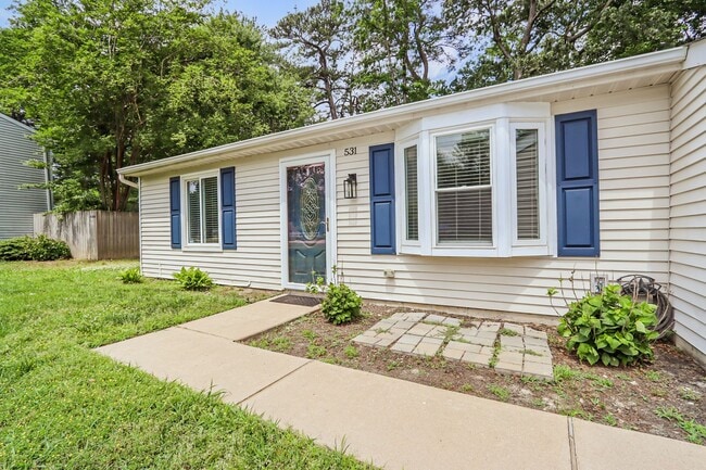 Photo - 531 Ashwood Dr