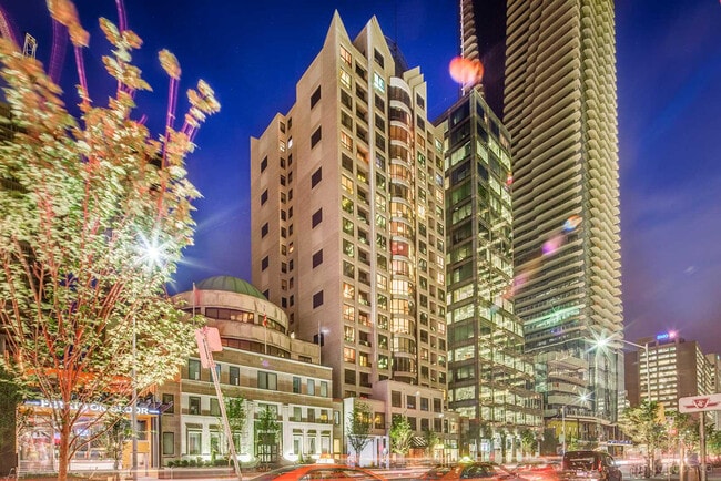 Building Photo - 55-1855 Bloor St E