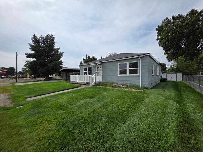 101 Casey Ave