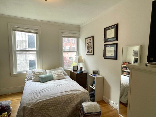 Photo - 20 Wellington St Unit 2A