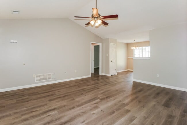 Photo - 10734 Ridgefield Dr