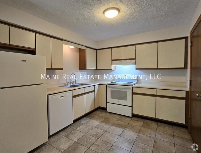 Building Photo - 8 Hartley St Unit 7 Rental