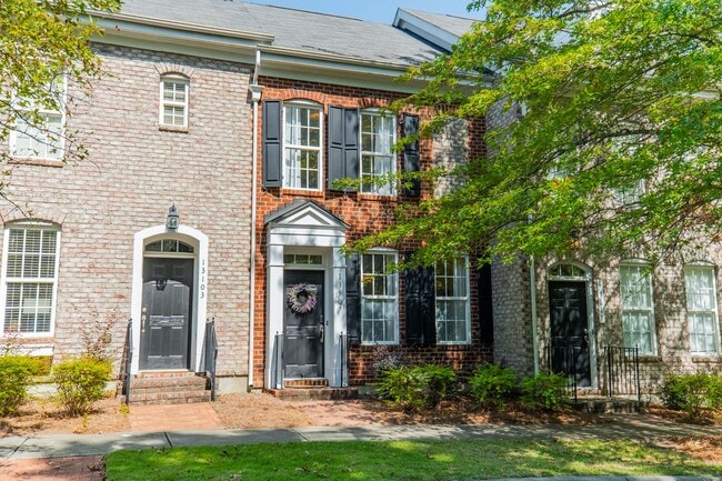 Photo - UPGRADES! Two Bedroom Townhouse - Six Mont...