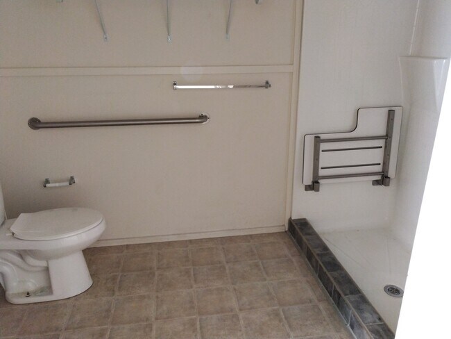 Photo - 5588 LA-112 Unit 2