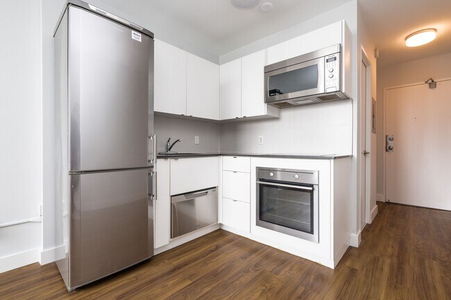 Photo - 800 Richmond St W Unit 573