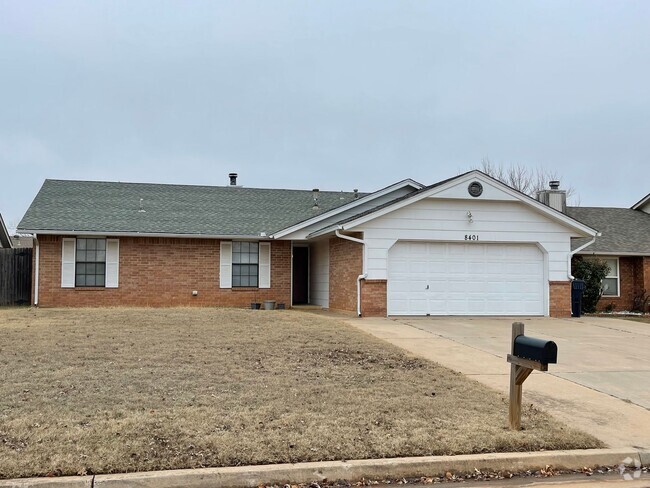 Building Photo - 3 bed 2 bath, 2 car, NEW LVP! Moore School... Rental