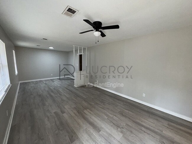 Photo - 1126 Barbara Ann Dr