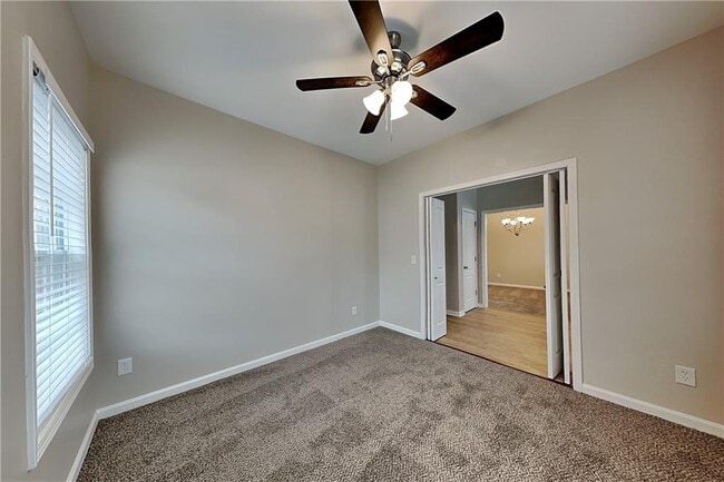 Photo - 383 Kyles Cir